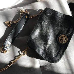 LAST CHANCE: Leather Tori Burch Crossbody